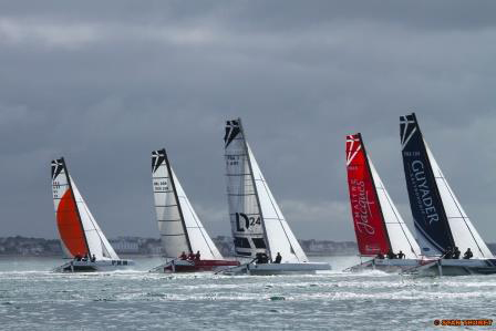 Vous souhaitez découvrir la navigation à la voile à plus de 20 Nœuds ?