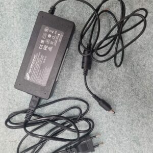 Chargeur batterie 12 V (ref 1145)